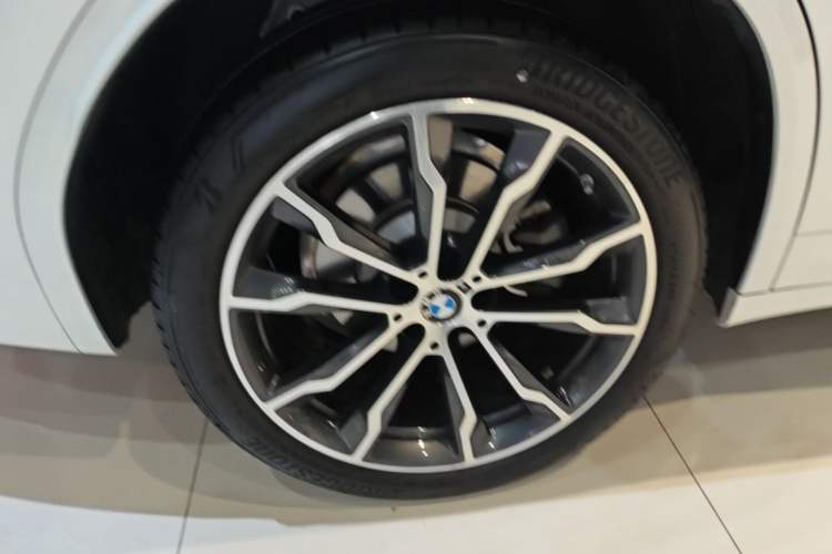 Used BMW X3 2023 Restyled xDrive30i Leading Edition M Night Sky Package Exterior 5