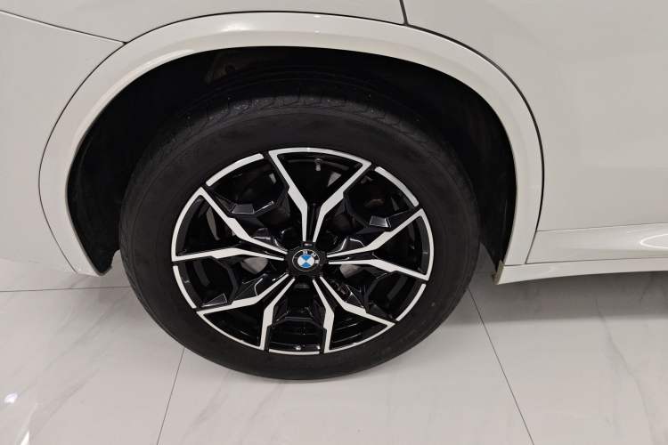 Used BMW X3 2023 xDrive25i M Sport Package Exterior 5