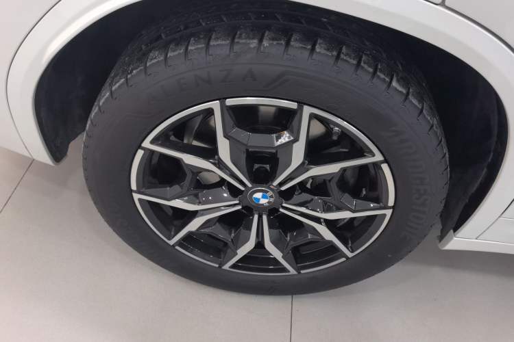 Used BMW X3 2023 xDrive25i M Sport Package Exterior 5
