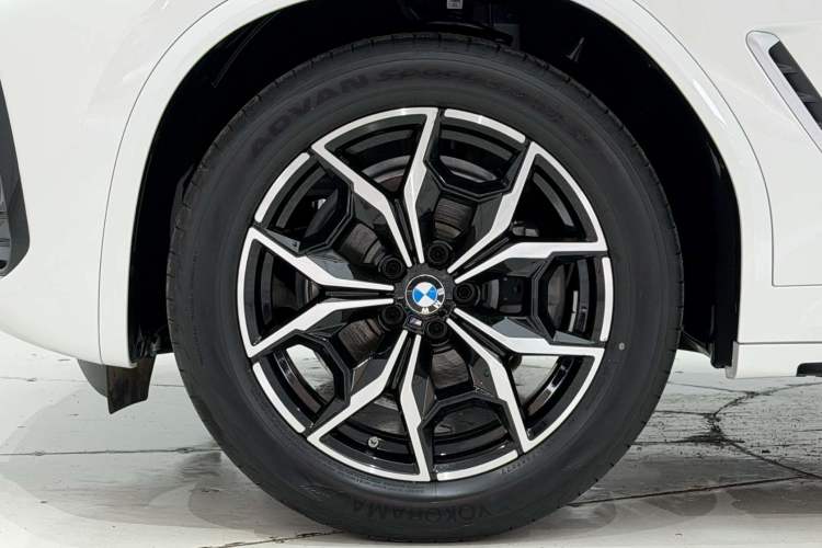 Used BMW X3 2023 xDrive25i M Sport Package Exterior 7