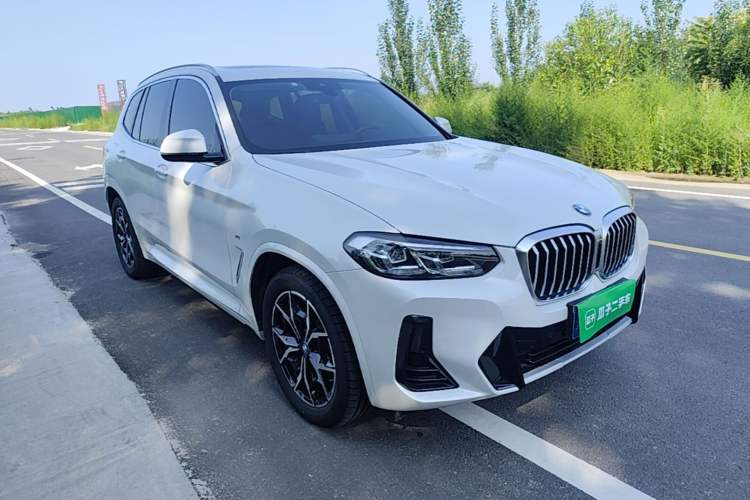 Used BMW X3 2023 xDrive25i M Sport Package Front Right 45 Deg