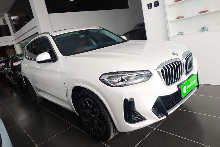 Used BMW X3 2023 xDrive25i M Sport Package Front Right 45 Deg