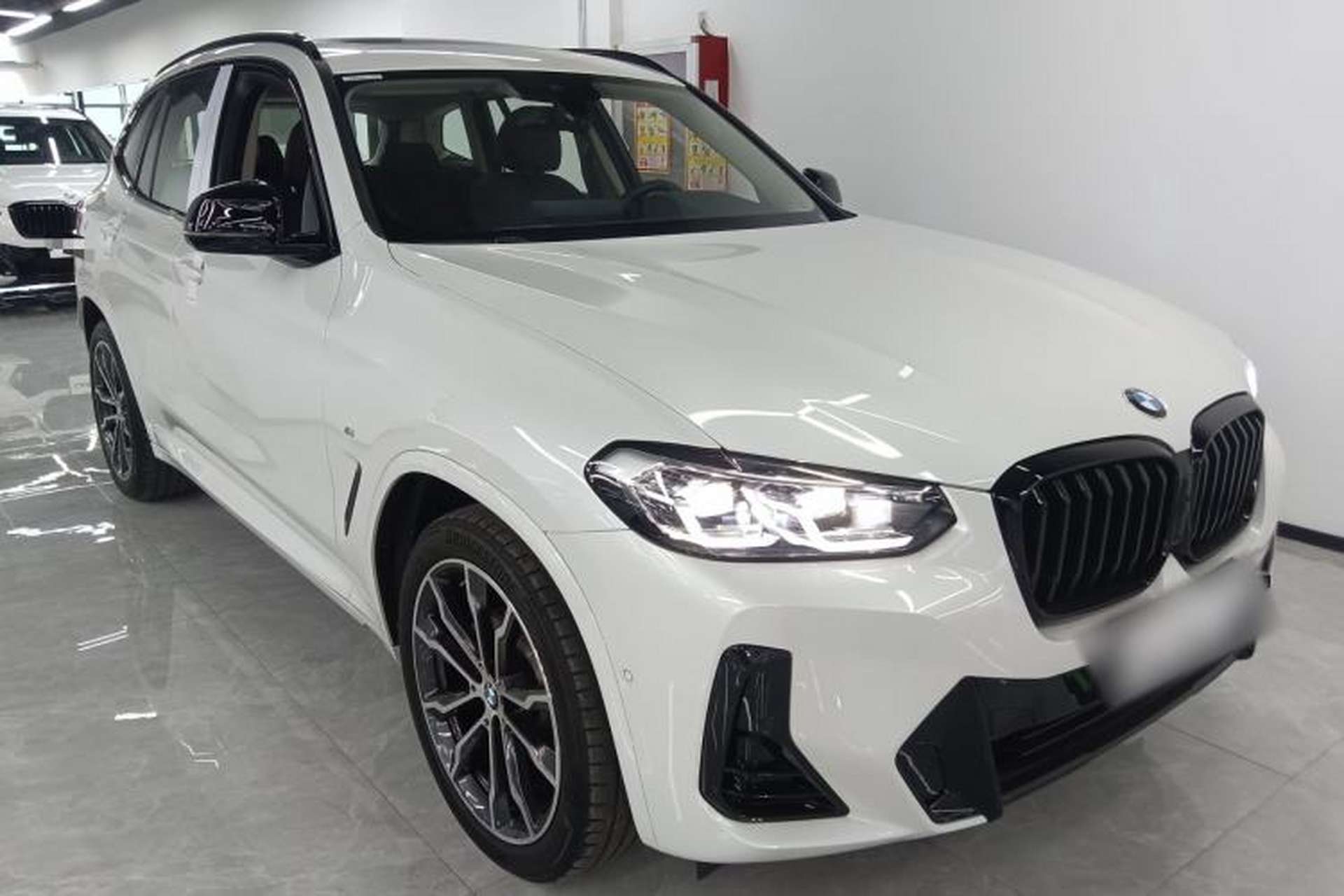 Used BMW X3 2023 Restyled xDrive30i Leading Edition M Night Sky Package Front Right 45 Deg