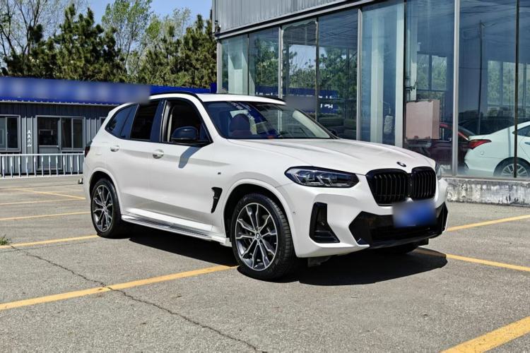 Used BMW X3 2023 Restyled xDrive30i Leading Edition M Night Sky Package Front Right 45 Deg