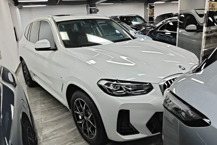 Used BMW X3 2023 xDrive25i M Sport Package Front Right 45 Deg