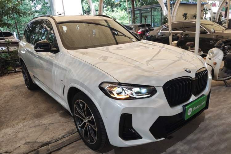 Used BMW X3 2023 Restyled xDrive30i Leading Edition M Night Sky Package Front Right 45 Deg