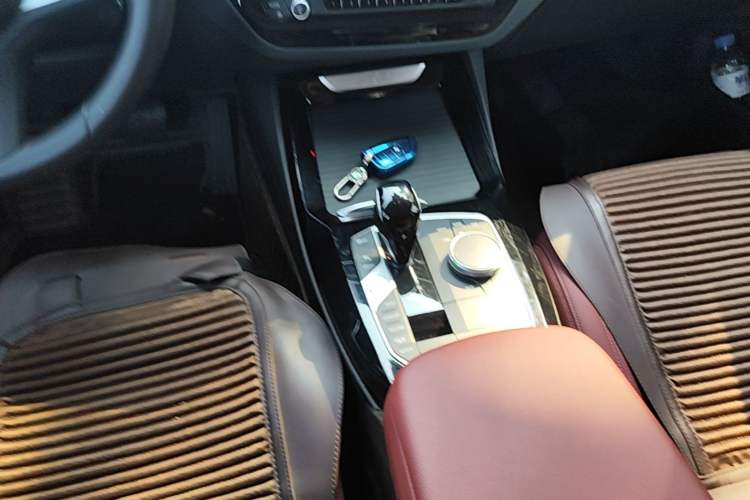 Used BMW X3 2023 xDrive25i M Sport Package Gear Lever