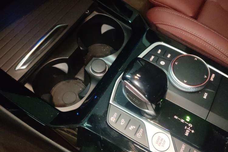 Used BMW X3 2023 Restyled xDrive30i Leading Edition M Night Sky Package Gear Lever