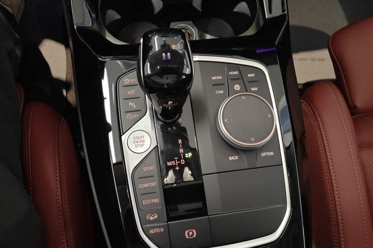 Used BMW X3 2023 Restyled xDrive30i Leading Edition M Night Sky Package Gear Lever