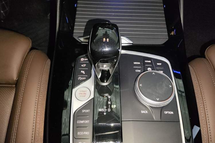 Used BMW X3 2023 Restyled xDrive30i Leading Edition M Night Sky Package Gear Lever