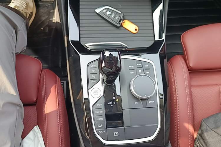Used BMW X3 2023 Restyled xDrive30i Leading Edition M Night Sky Package Gear Lever
