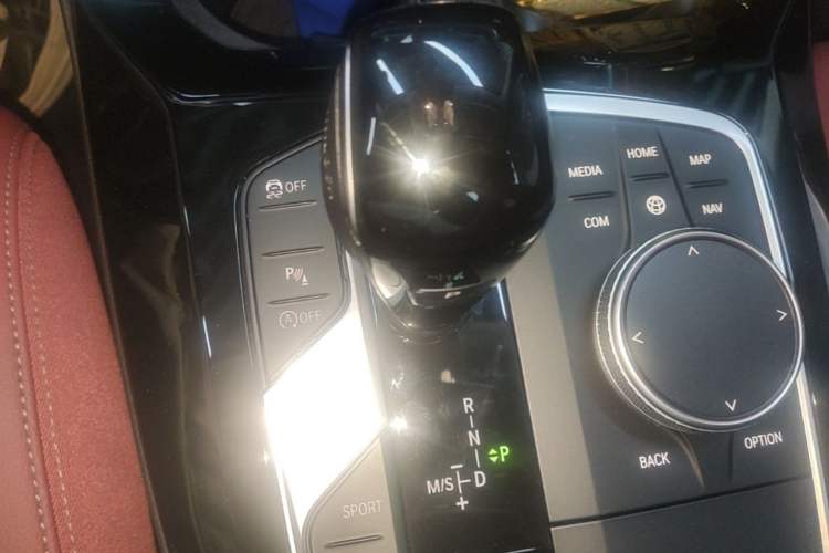 Used BMW X3 2023 xDrive25i M Sport Package Gear Lever