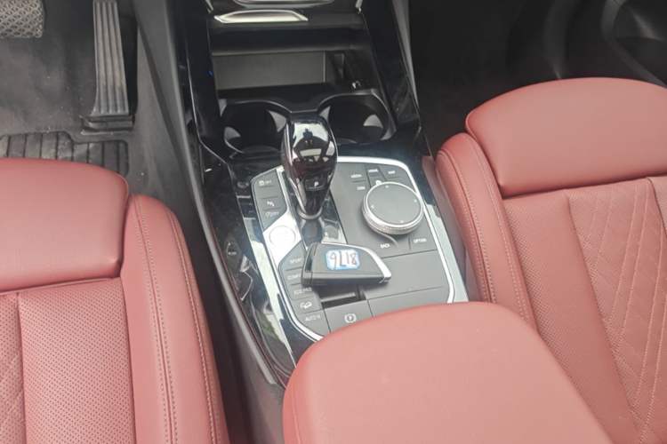 Used BMW X3 2023 xDrive25i M Sport Package Gear Lever