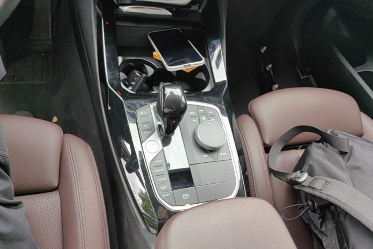 Used BMW X3 2023 xDrive25i M Sport Package Gear Lever