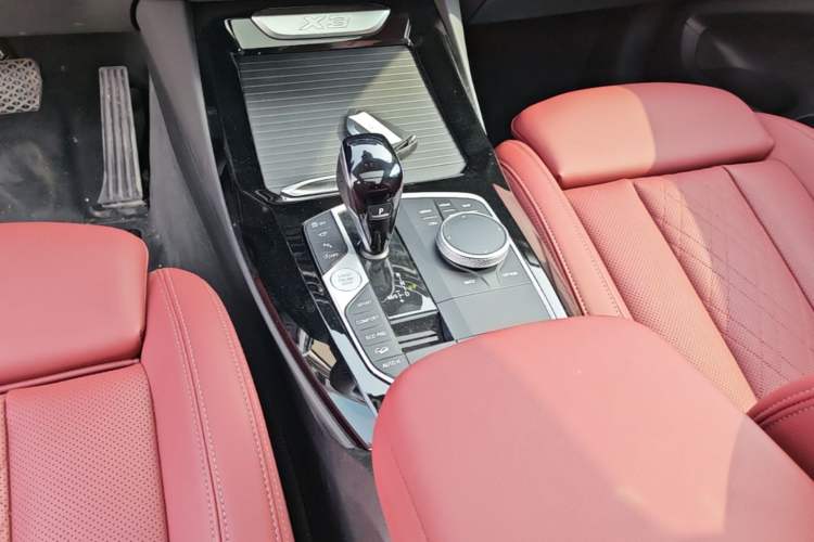 Used BMW X3 2023 Restyled xDrive30i Leading Edition M Night Sky Package Gear Lever