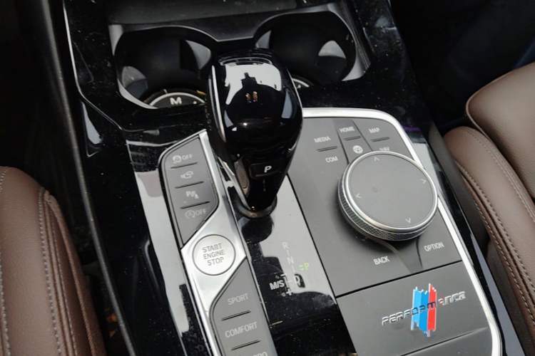 Used BMW X3 2023 xDrive30i Luxury Edition M Night Sky Package Gear Lever