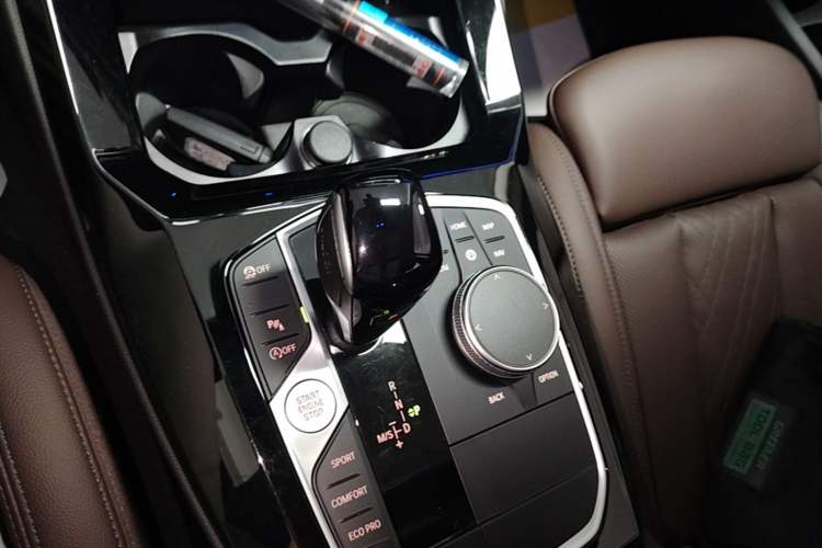 Used BMW X3 2023 xDrive25i M Sport Package Gear Lever