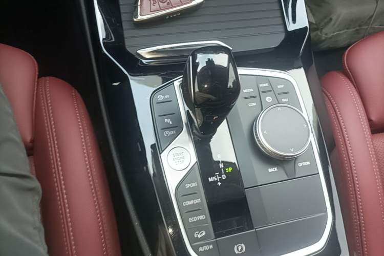 Used BMW X3 2023 xDrive25i M Sport Package Gear Lever