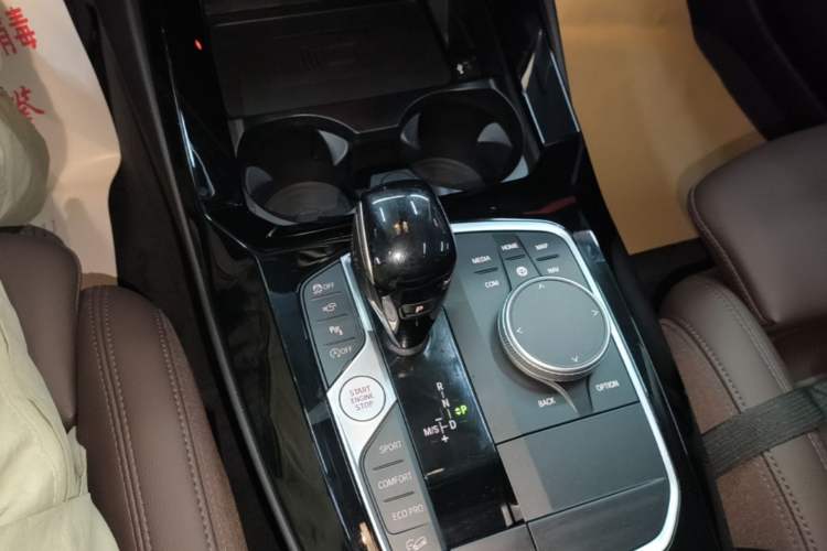 Used BMW X3 2023 Restyled xDrive30i Leading Edition M Night Sky Package Gear Lever