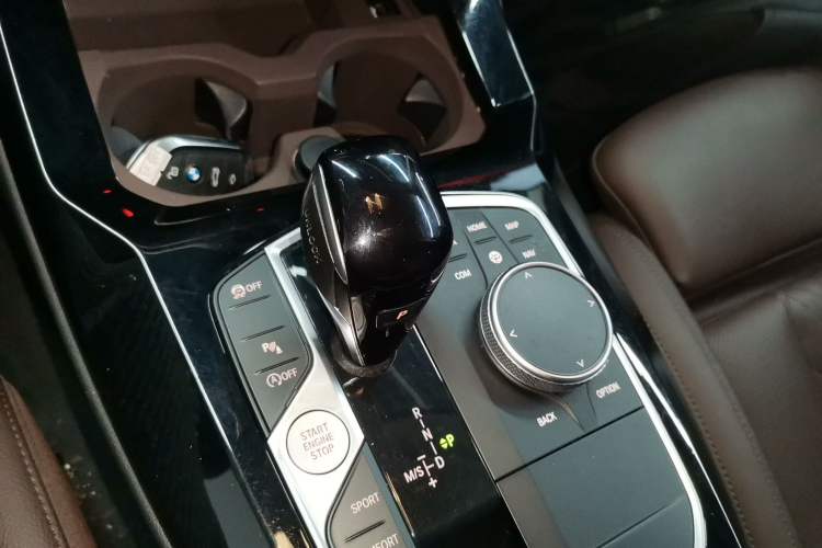 Used BMW X3 2023 xDrive25i M Sport Package Gear Lever