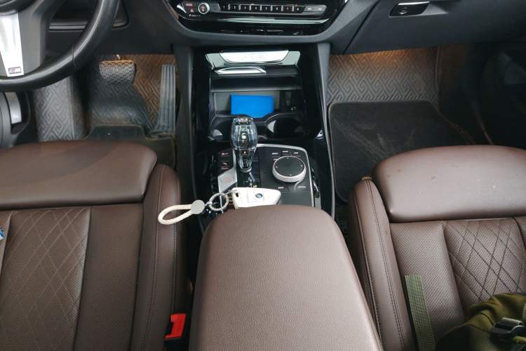 Used BMW X3 2023 xDrive25i M Sport Package Gear Lever