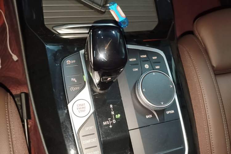 Used BMW X3 2023 xDrive25i M Sport Package Gear Lever