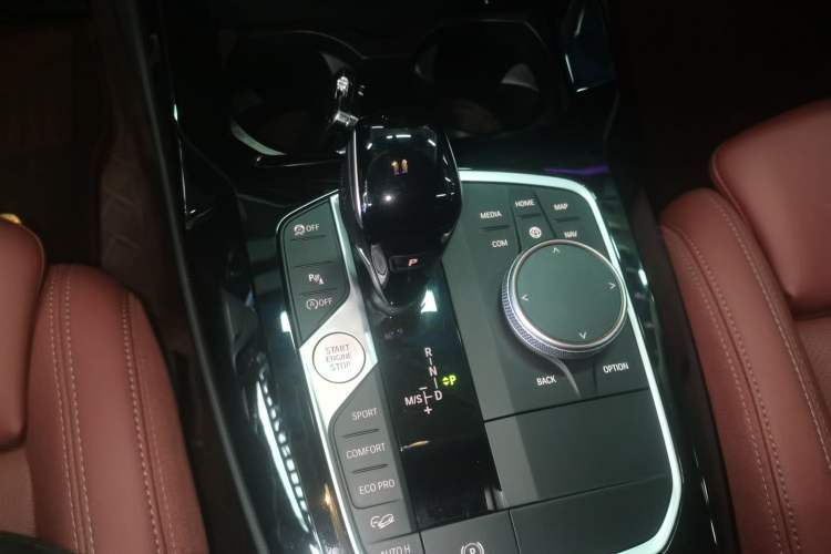 Used BMW X3 2023 xDrive25i M Sport Package Gear Lever