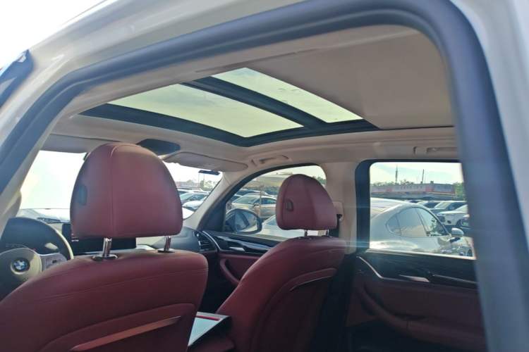 Used BMW X3 2023 xDrive25i M Sport Package Headliner