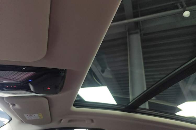 Used BMW X3 2023 Restyled xDrive30i Leading Edition M Night Sky Package Headliner