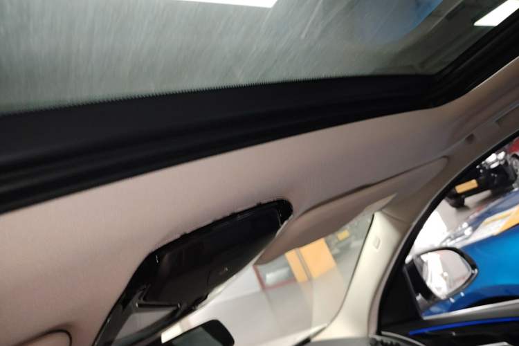 Used BMW X3 2023 xDrive25i M Sport Package Headliner