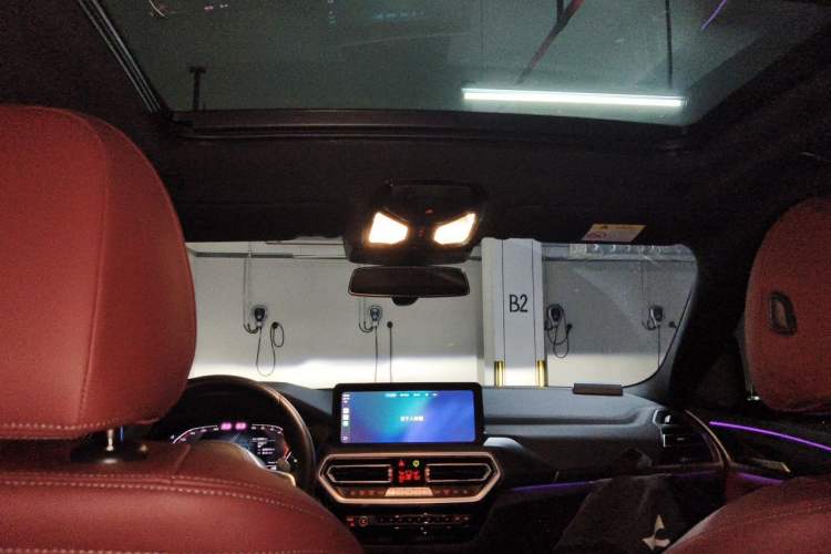 Used BMW X3 2023 xDrive30i Luxury Edition M Night Sky Package Headliner