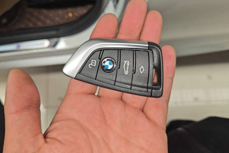 Used BMW X3 2023 Restyled xDrive30i Leading Edition M Night Sky Package Interior 1