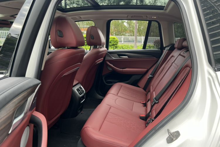 Used BMW X3 2023 xDrive30i Leading Model M Night Edition Package Interior 1