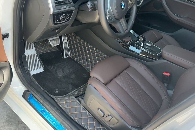 Used BMW X3 2023 xDrive25i M Sport Package Interior 1