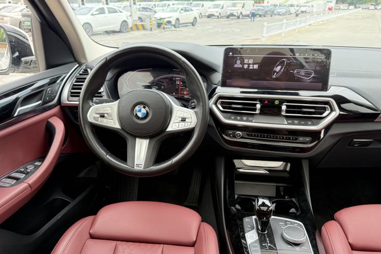 Used BMW X3 2023 xDrive25i M Sport Package Interior 11