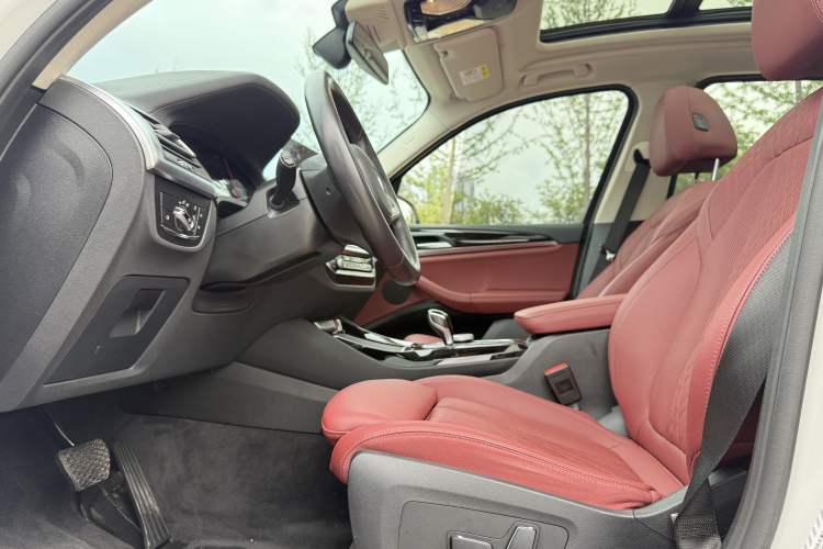Used BMW X3 2023 xDrive25i M Sport Package Interior 2