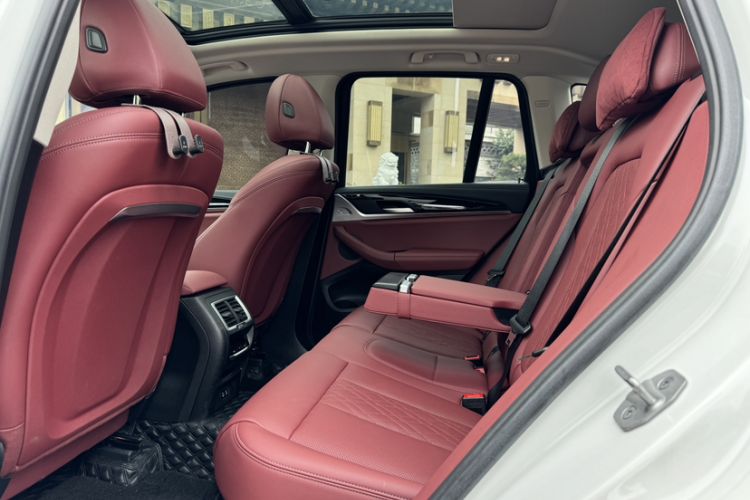 Used BMW X3 2023 xDrive25i M Sport Package Interior 2
