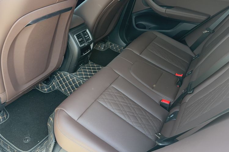 Used BMW X3 2023 xDrive25i M Sport Package Interior 2