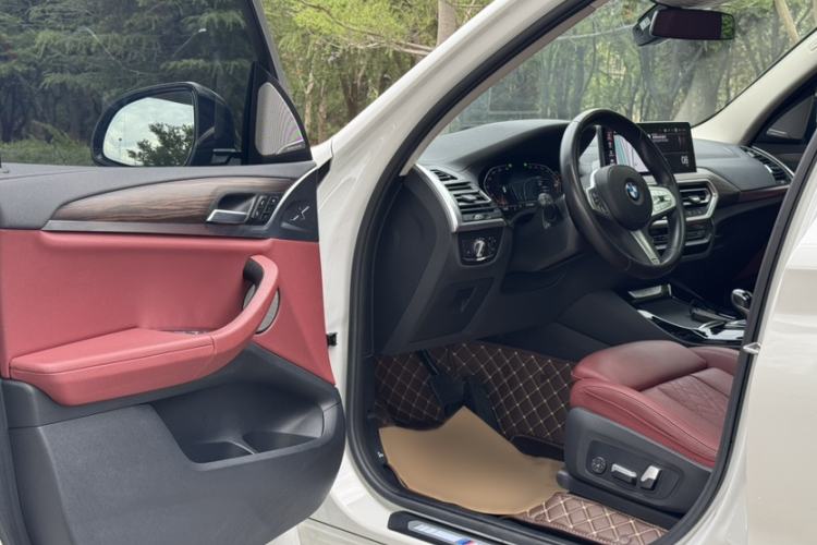 Used BMW X3 2023 xDrive30i Leading Model M Night Edition Package Interior 3