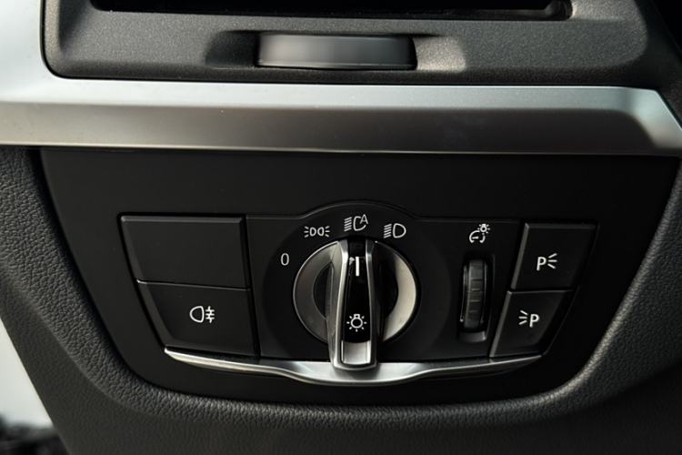 Used BMW X3 2023 xDrive30i Leading Model M Night Edition Package Interior 3