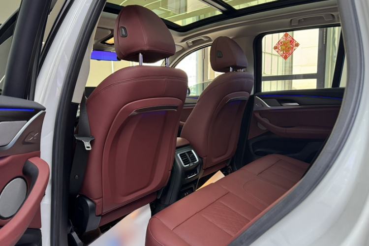 Used BMW X3 2023 Restyled xDrive30i Leading Edition M Night Sky Package Interior 3