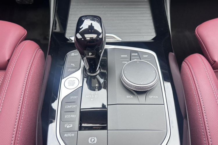 Used BMW X3 2023 xDrive25i M Sport Package Interior 5