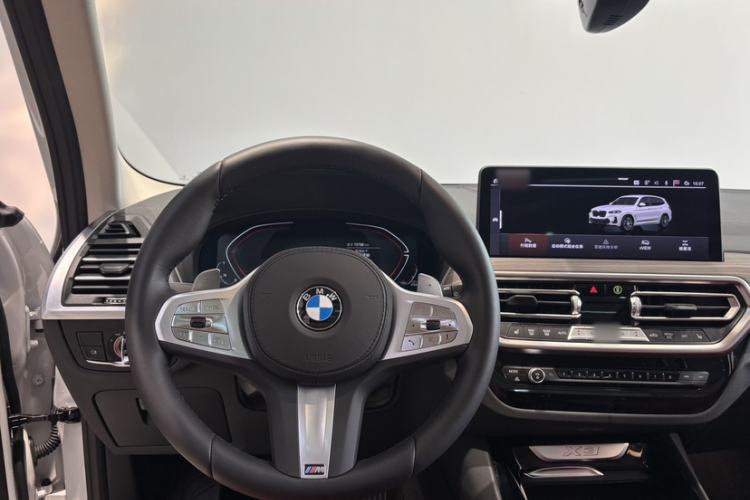Used BMW X3 2023 Restyled xDrive30i Leading Edition M Night Sky Package Interior 5
