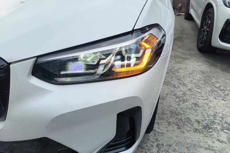Used BMW X3 2023 Restyled xDrive30i Leading Edition M Night Sky Package Left Front Headlight