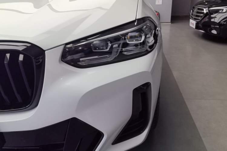 Used BMW X3 2023 Restyled xDrive30i Leading Edition M Night Sky Package Left Front Headlight