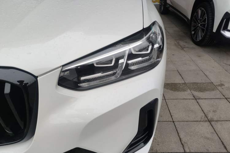 Used BMW X3 2023 Restyled xDrive30i Leading Edition M Night Sky Package Left Front Headlight