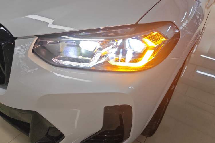 Used BMW X3 2023 Restyled xDrive30i Leading Edition M Night Sky Package Left Front Headlight