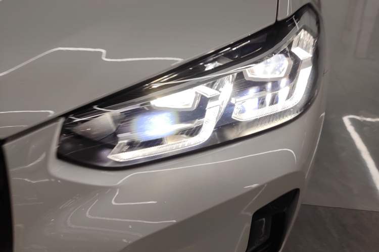 Used BMW X3 2023 Restyled xDrive30i Leading Edition M Night Sky Package Left Front Headlight