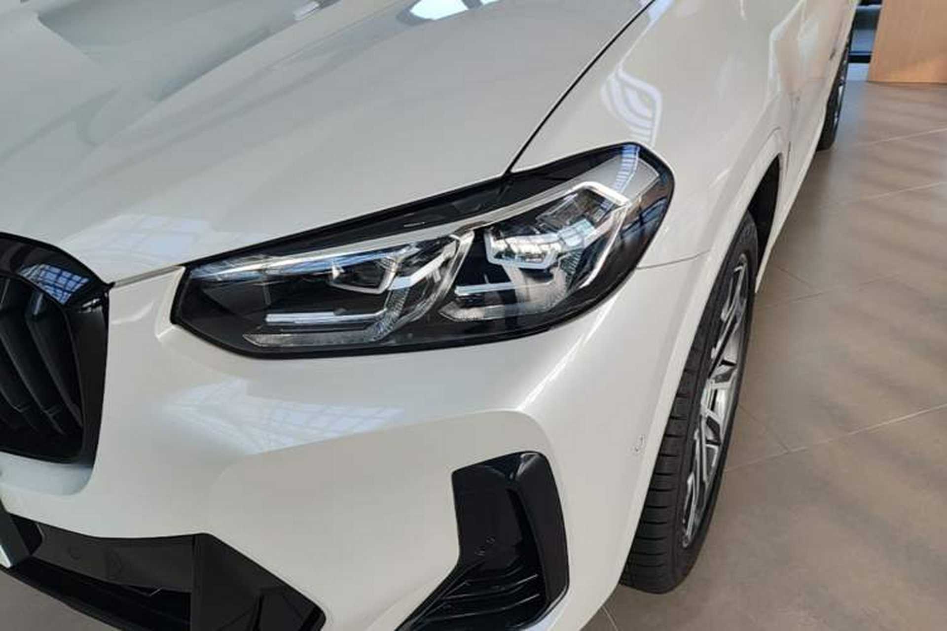 Used BMW X3 2023 Restyled xDrive30i Leading Edition M Night Sky Package Left Front Headlight