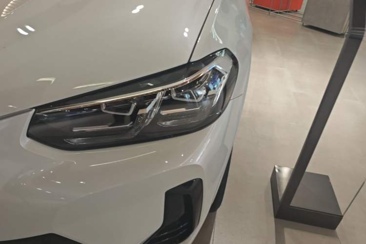 Used BMW X3 2023 xDrive25i M Sport Package Left Front Headlight